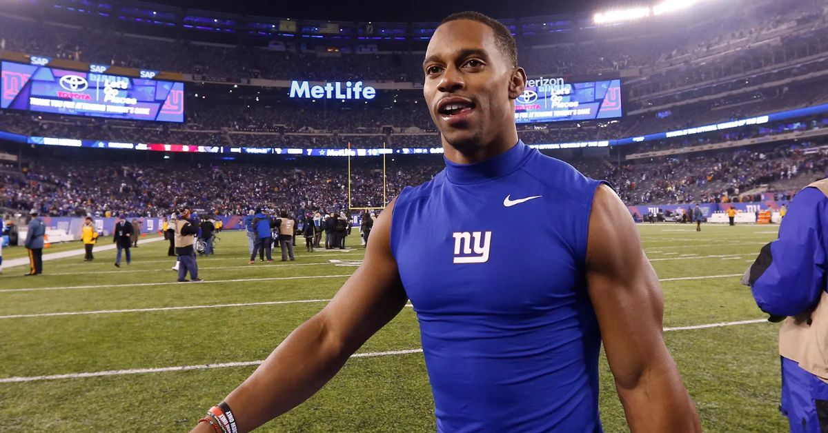 Victor Cruz Career In College