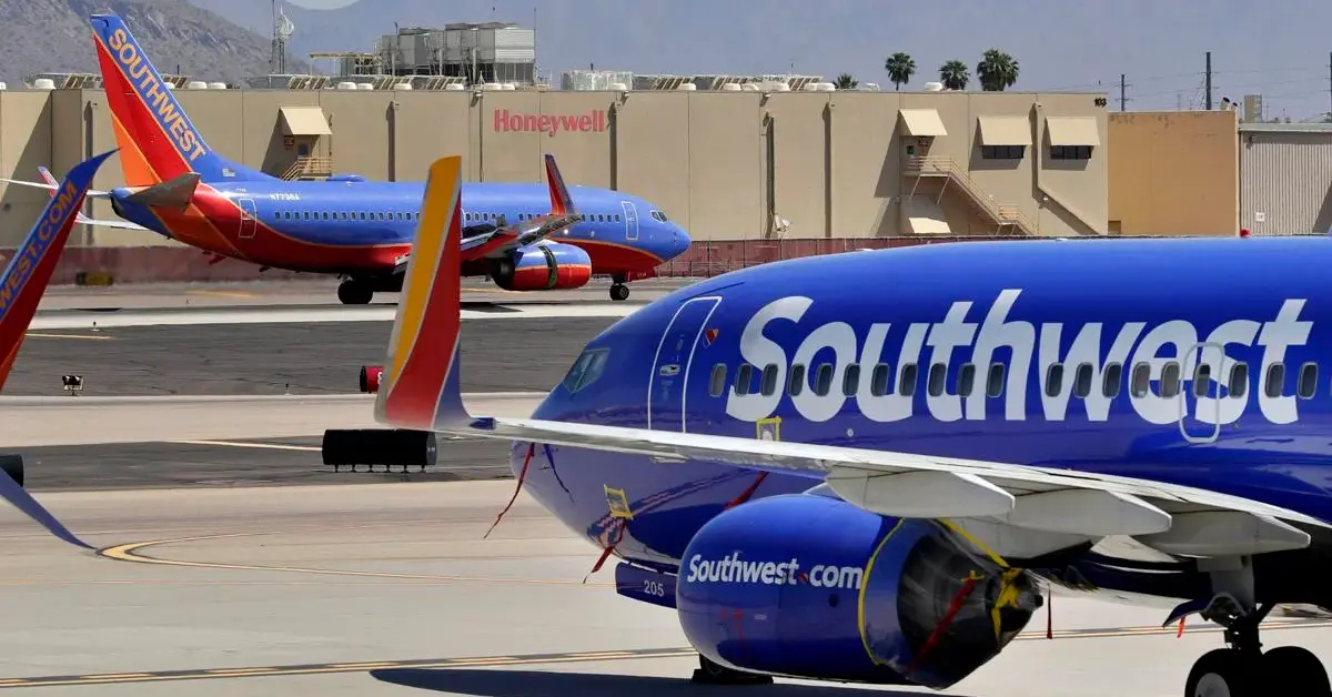 Mid-air Chaos Fight Erupts On Southwest Airlines Flight From Dallas To Phoenix