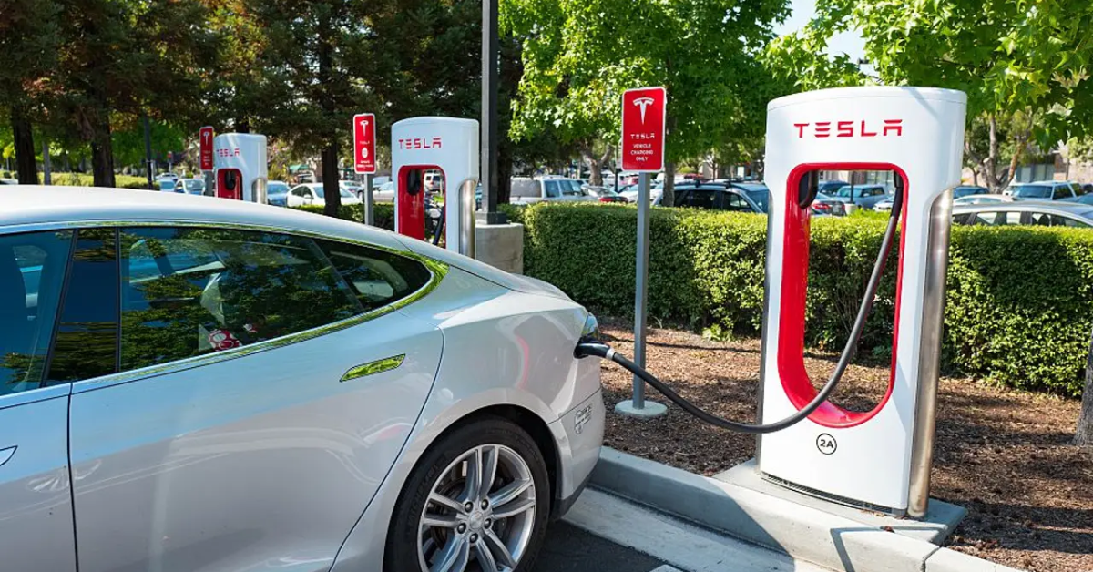 Texas House Passes Annual Electric Vehicle Fee Measure To Governor Desk