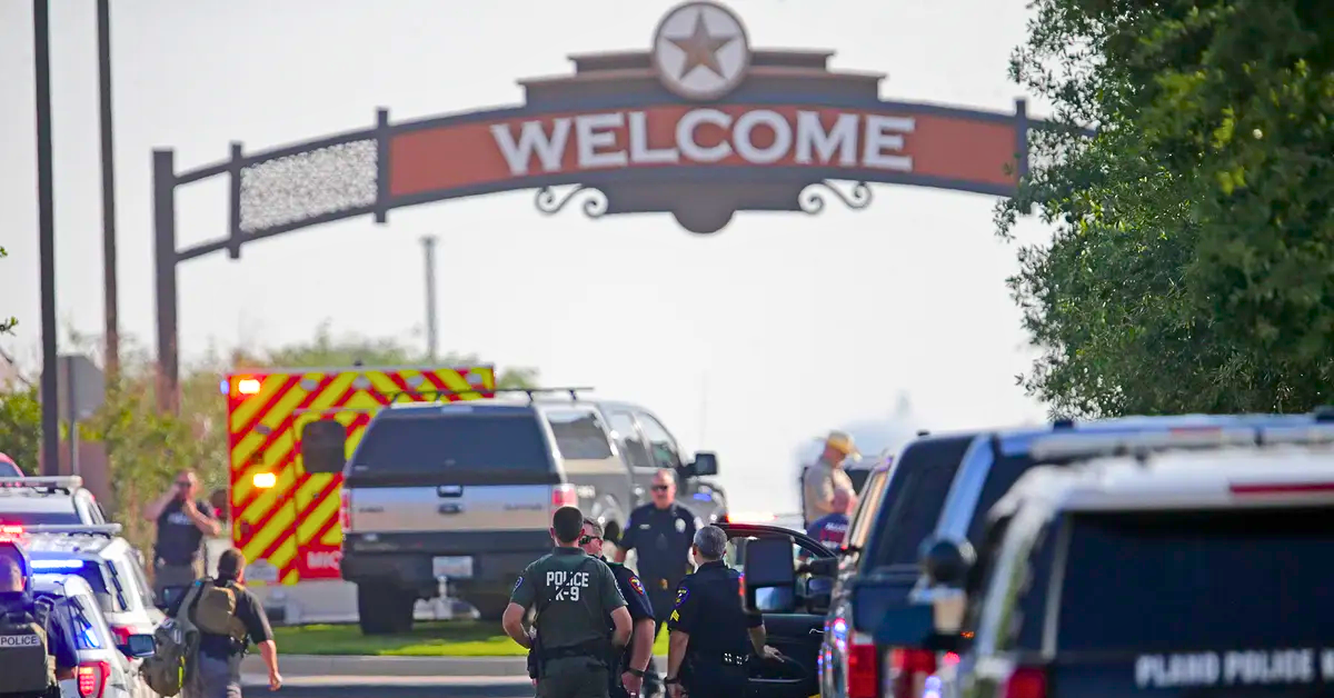 Ted Cruz Faces Criticism After Texas Mall Massacre Ki!!s Eight